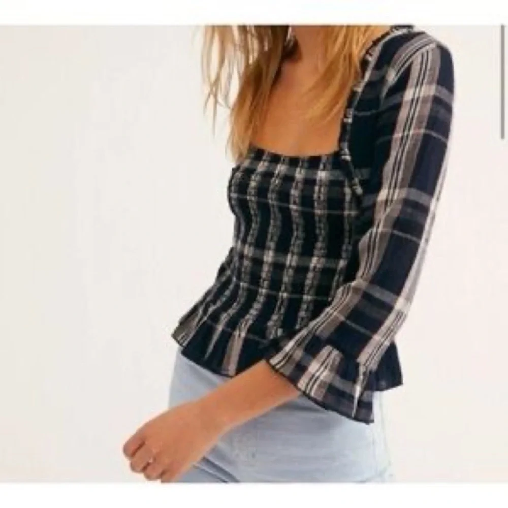 Free People Shirred w Elastic Blue Plaid Long-Sleeved Smocked Plaid Crop Shirt